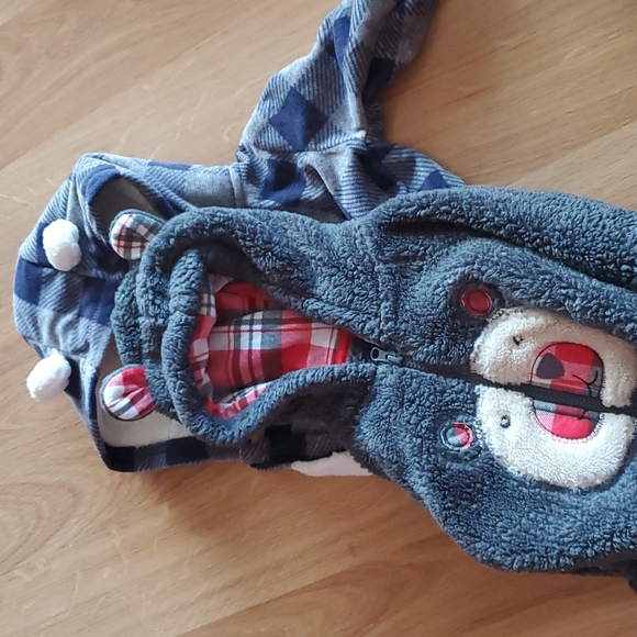 6 month boy zip up hoodie - Picture 2 of 2